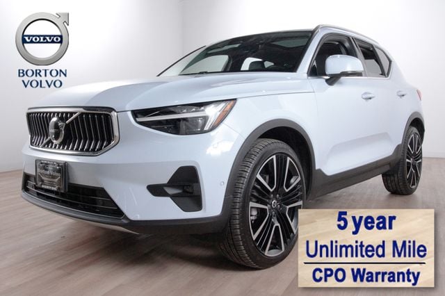 2025 Volvo XC40 B5 Ultra Bright Theme SUV 25182