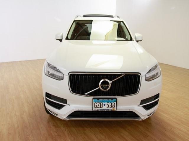 Used 2018 Volvo XC90 Momentum with VIN YV4A22PK4J1321775 for sale in Golden Valley, Minnesota