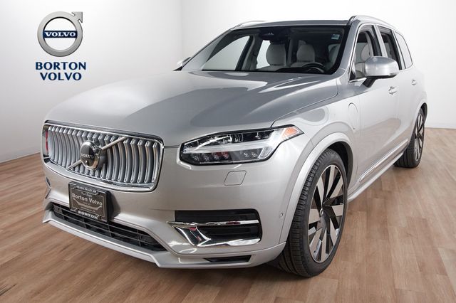 2023 Volvo XC90 T8 Recharge Ultimate 6-Seater 4WD's photo