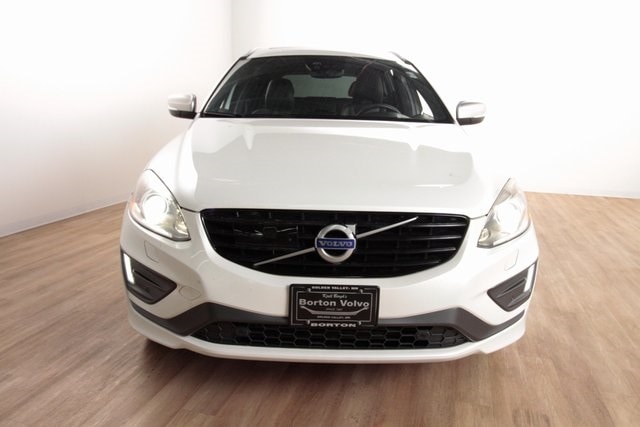 Used 2017 Volvo XC60 T6 R-Design with VIN YV449MRS1H2176118 for sale in Golden Valley, Minnesota