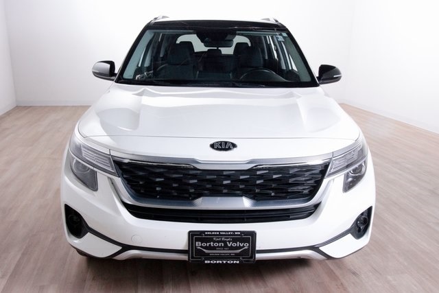 Used 2021 Kia Seltos S with VIN KNDEUCAA5M7062736 for sale in Golden Valley, Minnesota