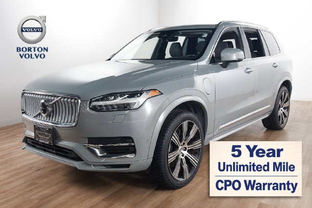 2025 Volvo XC90 plug-in hybrid