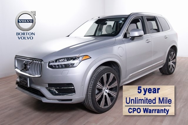 2024 Volvo XC90 Plus's photo