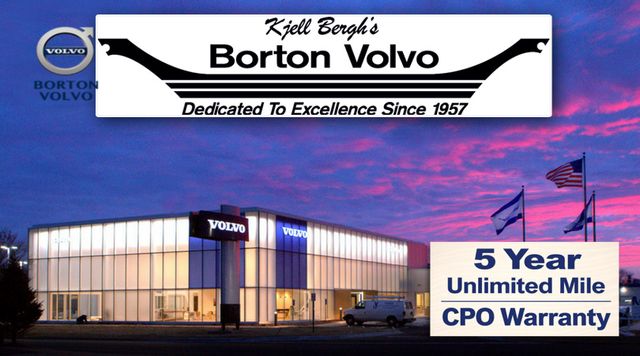 2023 Volvo XC90 B5 Plus 4WD's photo