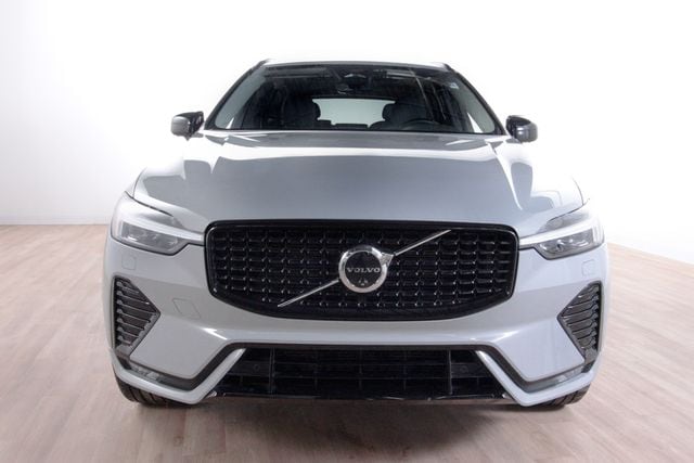 Used 2025 Volvo XC60 Plus with VIN YV4M12RC2S1182883 for sale in Golden Valley, Minnesota