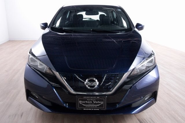 Used 2018 Nissan LEAF SV with VIN 1N4AZ1CP3JC300307 for sale in Golden Valley, Minnesota