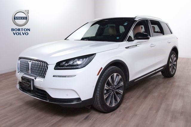 2022 Lincoln Corsair Reserve's photo