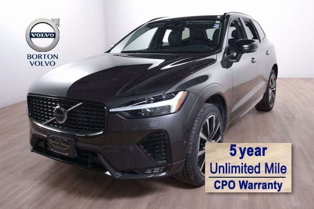 2025 Volvo XC60 B5 Plus Dark Theme AWD