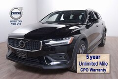 2025 Volvo V60 Cross Country B5 Plus Wagon 9518