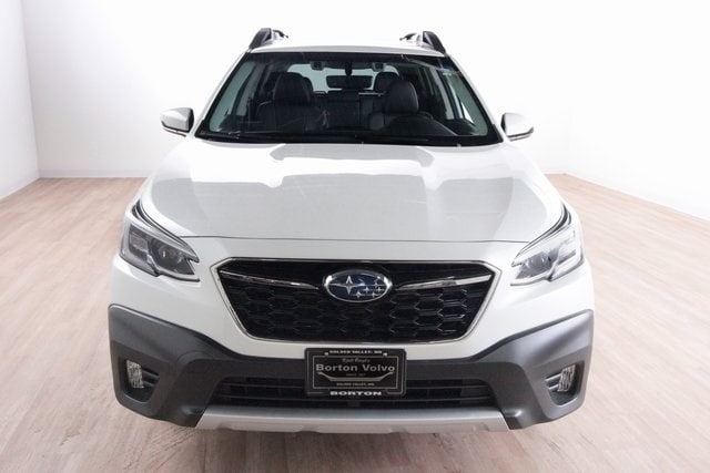 Used 2020 Subaru Outback Limited with VIN 4S4BTGND7L3168172 for sale in Golden Valley, Minnesota