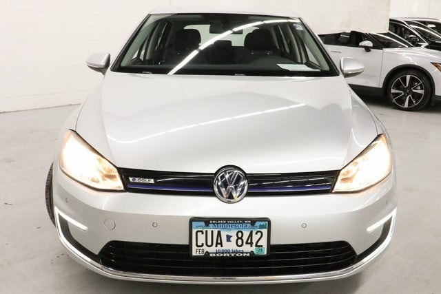 Used 2015 Volkswagen e-Golf e-Golf Limited Edition with VIN WVWKP7AU3FW905286 for sale in Golden Valley, MN