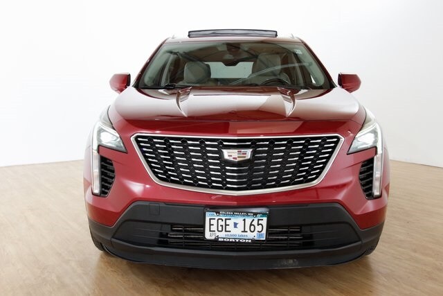 Used 2019 Cadillac XT4 Luxury with VIN 1GYFZBR44KF177727 for sale in Golden Valley, Minnesota