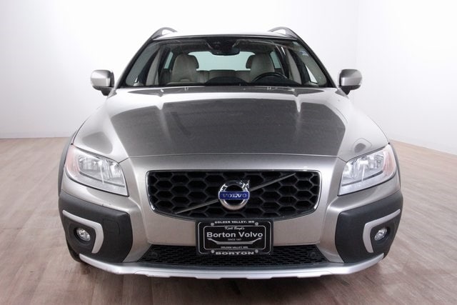 Used 2015 Volvo XC70 T6 with VIN YV4902NK1F1220535 for sale in Golden Valley, Minnesota