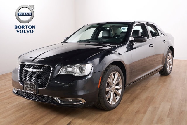 2016 Chrysler 300