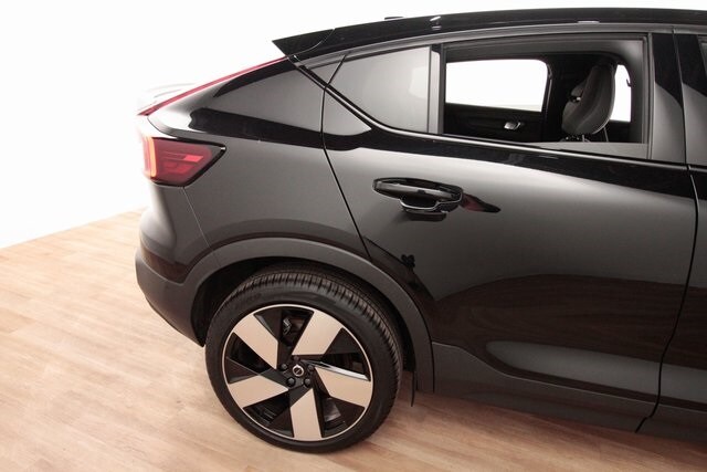 2024 Volvo C40 Recharge Ultimate photo 4