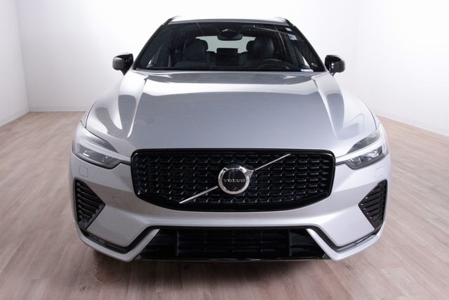 Certified 2022 Volvo XC60 R-Design with VIN YV4062RM7N1083389 for sale in Golden Valley, Minnesota