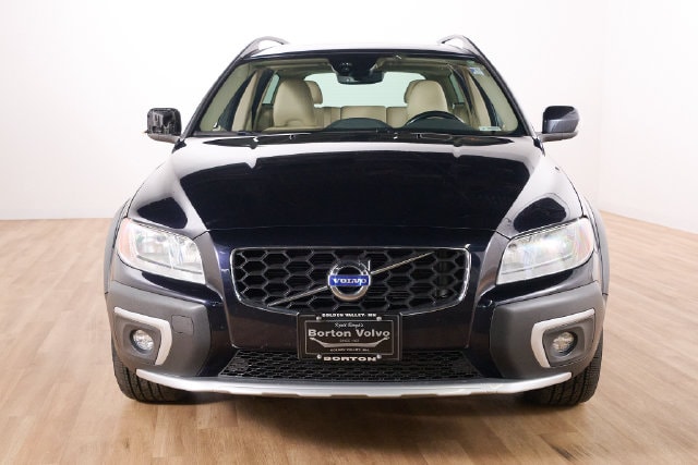 Used 2016 Volvo XC70 Premier with VIN YV4612NK4G1269701 for sale in Golden Valley, Minnesota