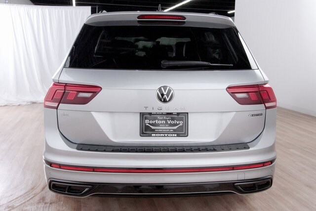 2024 Volkswagen Tiguan SE R-Line Black photo 4
