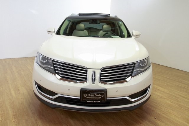 Used 2016 Lincoln MKX Reserve with VIN 2LMTJ8LR2GBL26569 for sale in Golden Valley, Minnesota