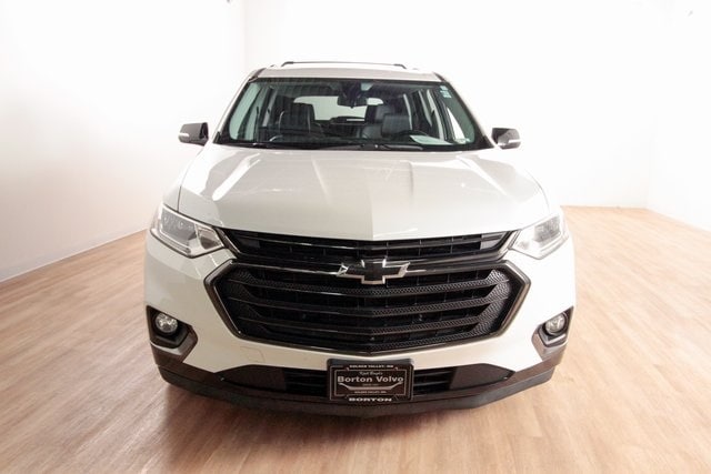Used 2018 Chevrolet Traverse Premier with VIN 1GNEVJKW1JJ100965 for sale in Golden Valley, Minnesota