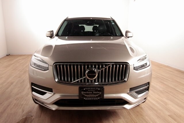 2023 Volvo XC90 Ultimate photo 2