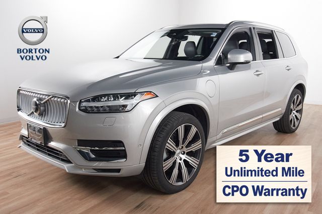 2024 Volvo XC90 T8 Recharge Ultimate Bright Theme 4WD's photo