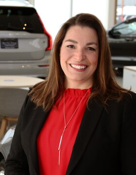 Staff member Susan Tadewald from ID_84b5e7