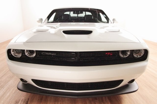 Used 2020 Dodge Challenger R/T with VIN 2C3CDZFJ9LH122415 for sale in Golden Valley, Minnesota