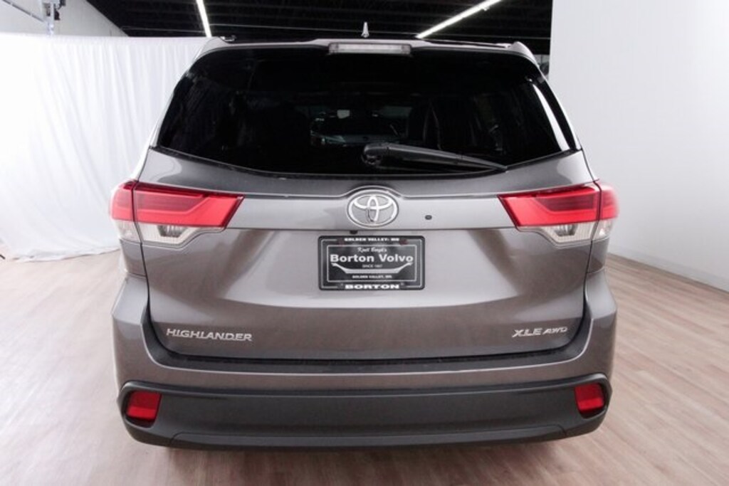 Used 2019 Toyota Highlander XLE SUV