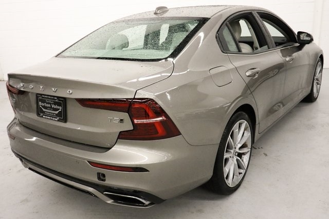 Used 2021 Volvo S60 Momentum with VIN 7JR102TZ6MG109748 for sale in Golden Valley, Minnesota