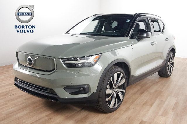 Used 2021 Volvo XC40 Recharge with VIN YV4ED3UR8M2548744 for sale in Golden Valley, MN