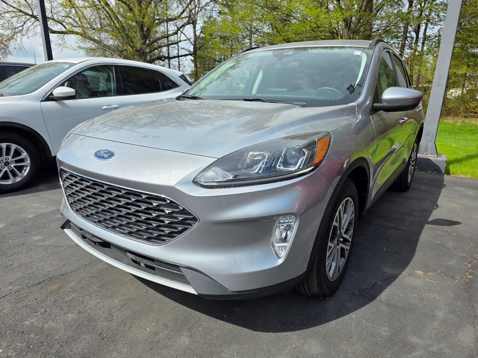 Used 2022 Ford Escape SEL with VIN 1FMCU9H63NUB91813 for sale in Marshall, MI