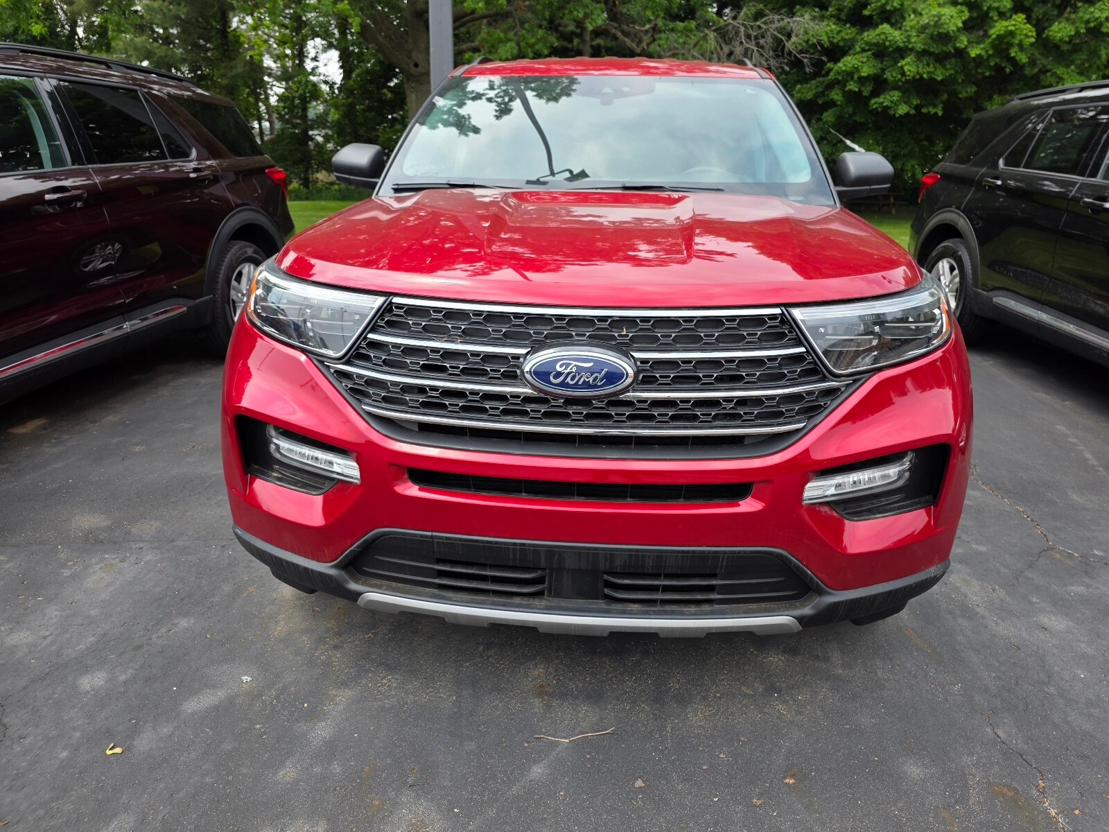 Used 2022 Ford Explorer XLT with VIN 1FMSK8DHXNGB89090 for sale in Marshall, MI