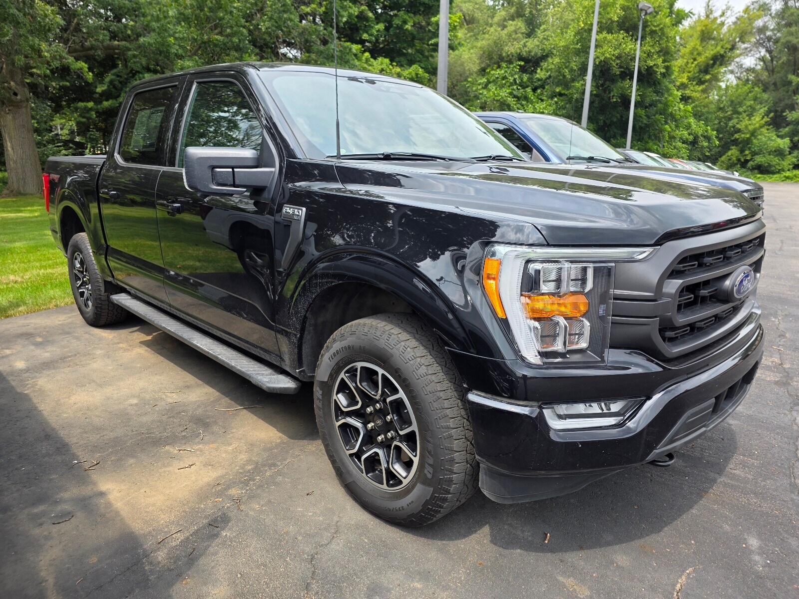 2022 Ford F-150 XLT photo 4