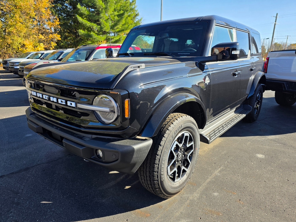 New 2025 Ford Bronco Outer Banks SUV