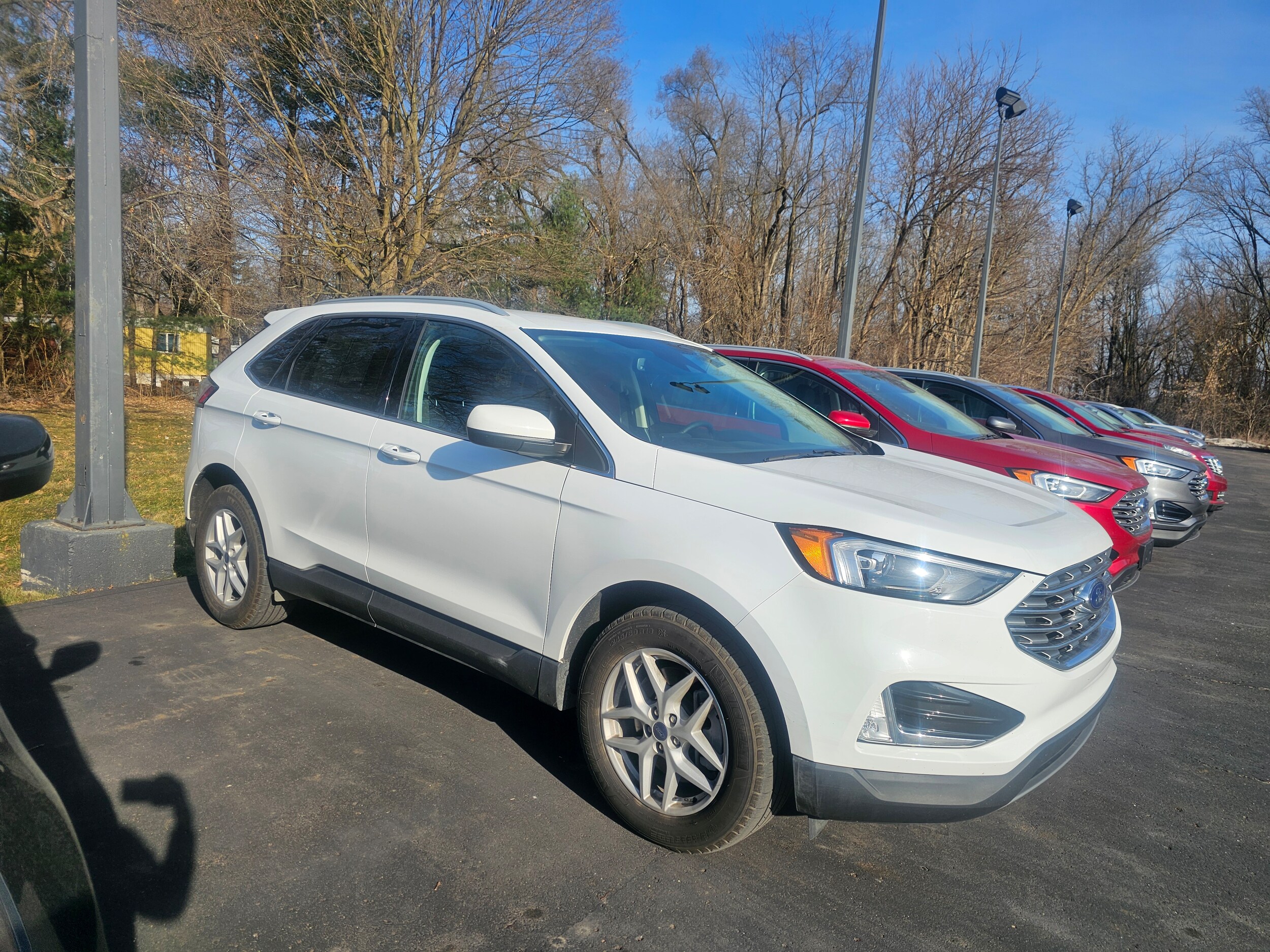 2022 Ford Edge SEL photo 4