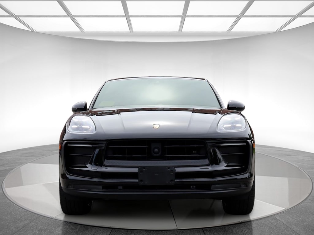 Used 2023 Porsche Macan SUV