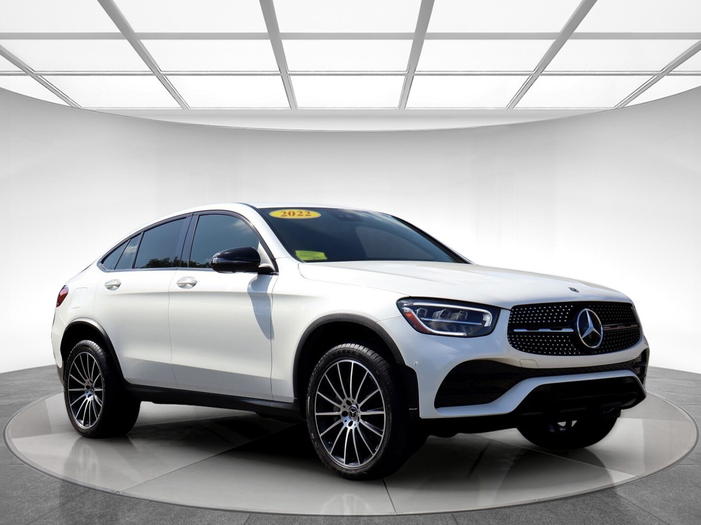 2022 Mercedes Benz GLC 300 4MATIC Coupe photo 3