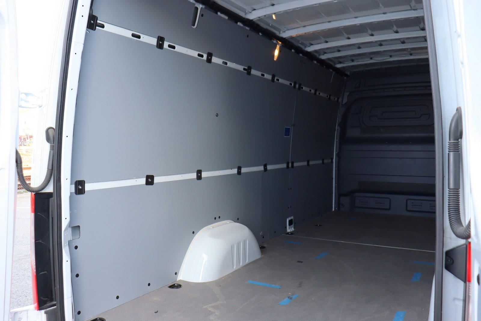 2024 Mercedes-Benz eSprinter Cargo Van Base - Photo 41