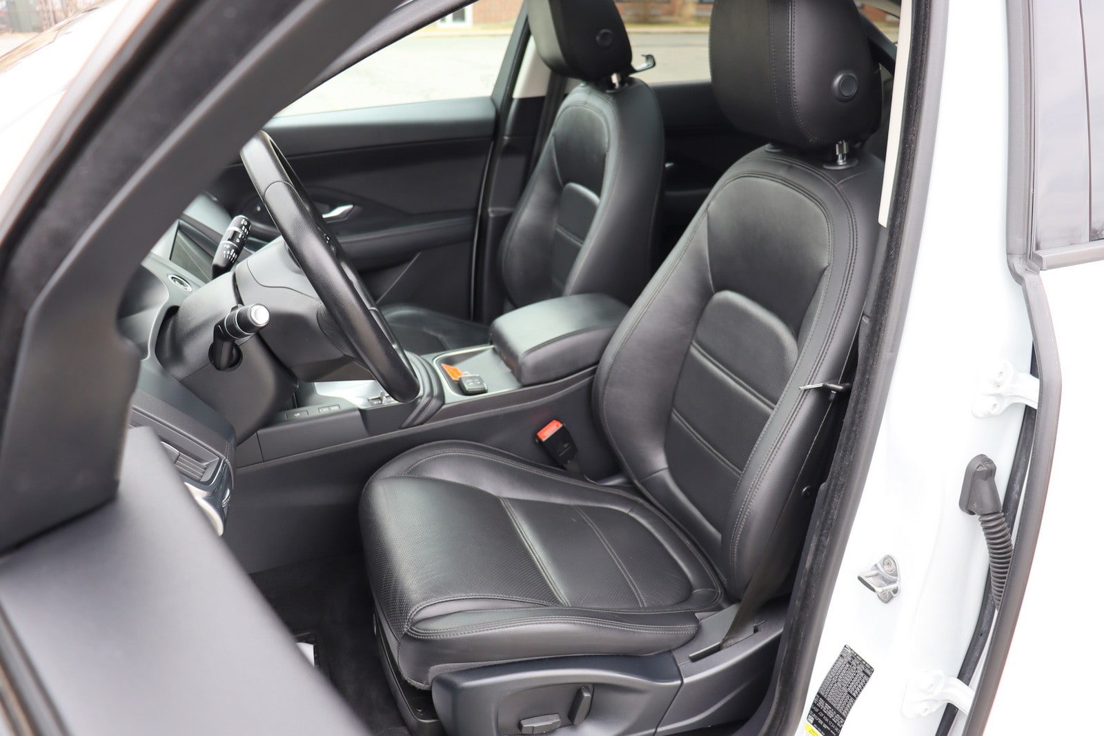 2019 Jaguar E-PACE S - Photo 12