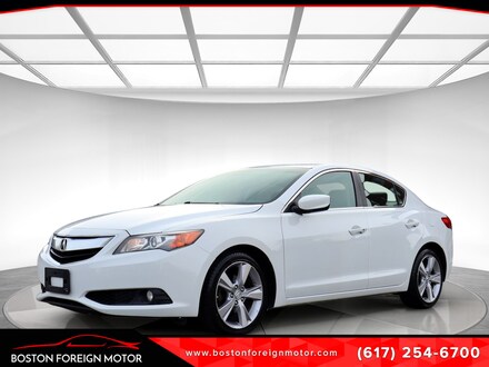 2013 Acura ILX 2.0L w/Technology Package (A5) Sedan