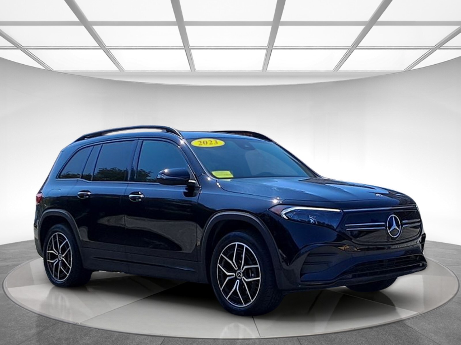 2023 Mercedes Benz EQB 300 4MATIC photo 3