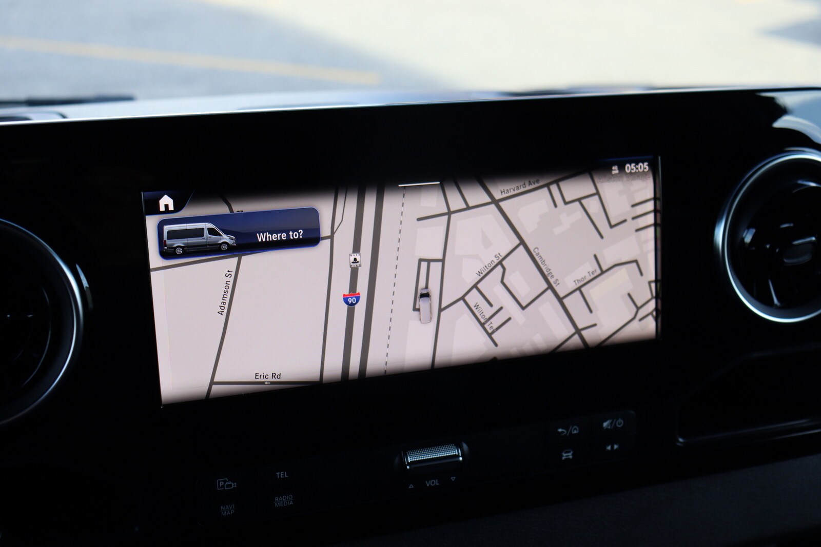 2024 Mercedes-Benz eSprinter Cargo Van Base - Photo 26