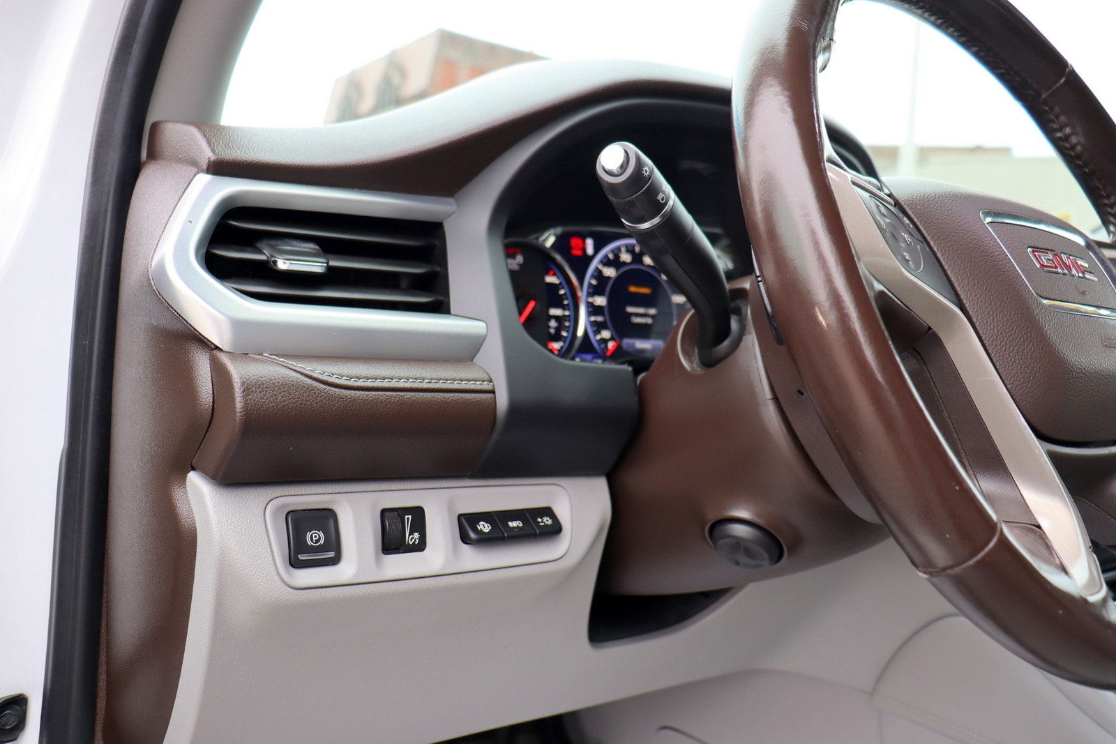 2020 GMC Acadia SLT - Photo 30