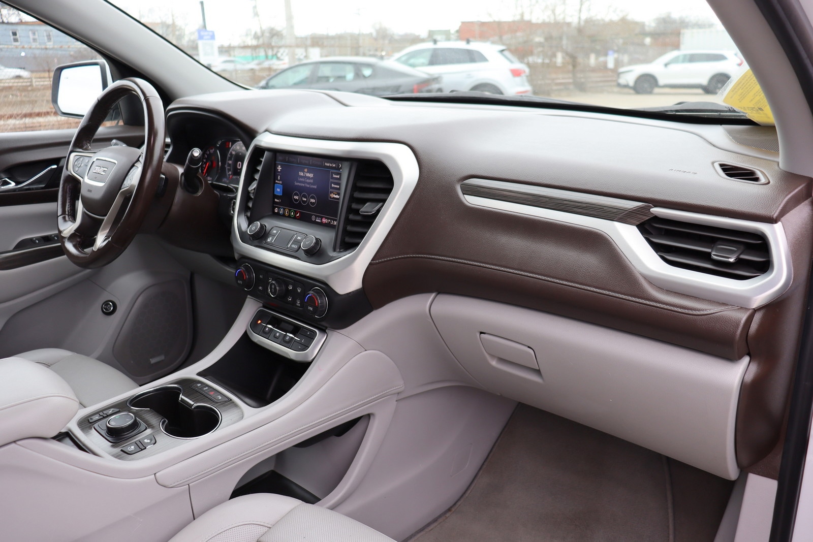 2020 GMC Acadia SLT - Photo 23