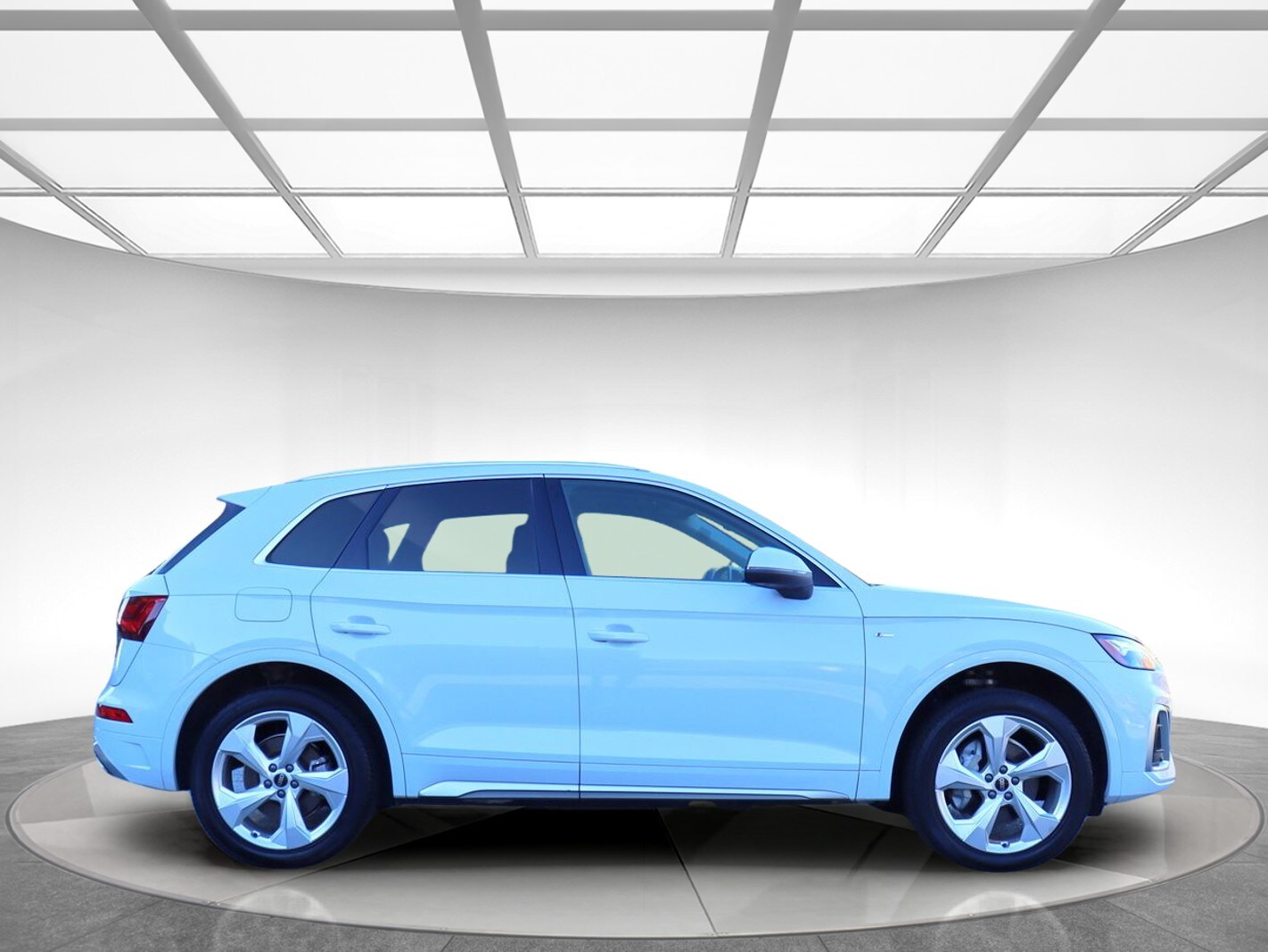 2023 Audi Q5 45 S line Premium Plus photo 4