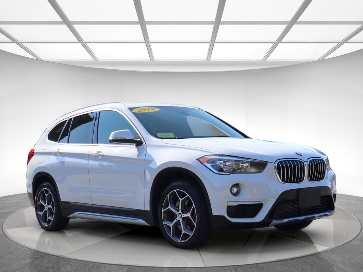 2019 Bmw X1 XDrive28i photo 2