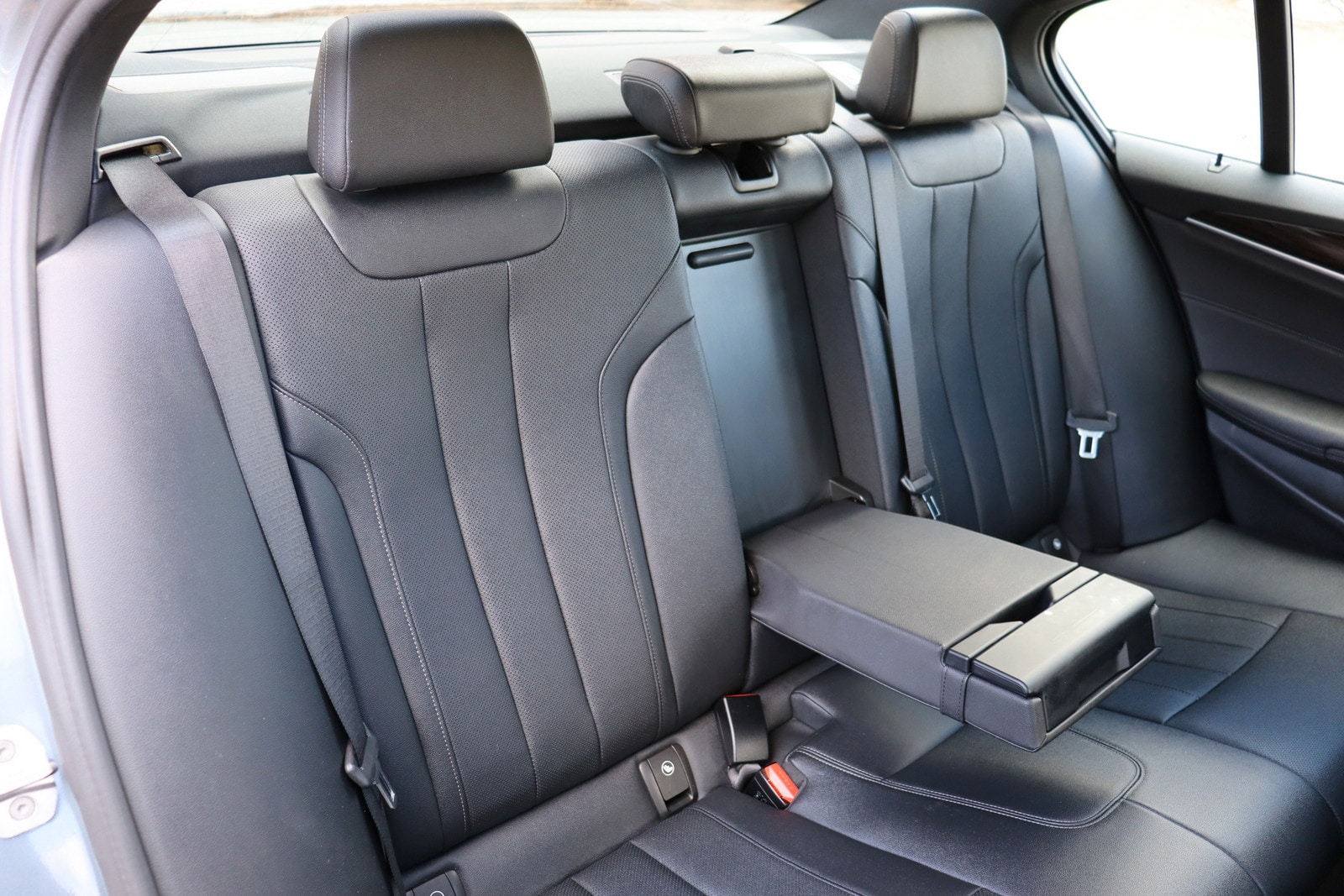 2021 BMW 5 Series 530i - Photo 16