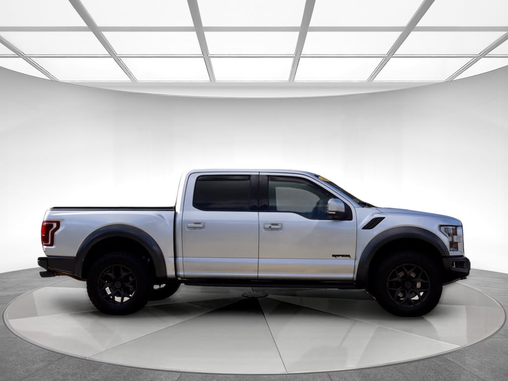 Used 2018 Ford F-150 Raptor Truck SuperCrew Cab