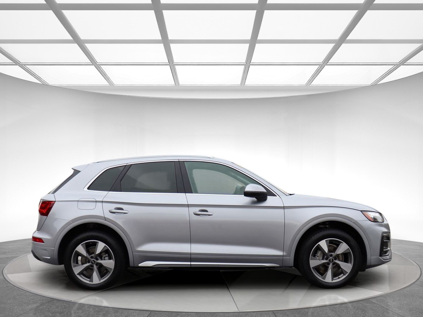 2022 Audi Q5 40 Premium Plus photo 4